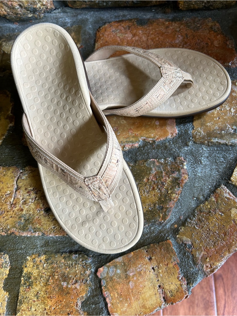 Vionic Flipflops.